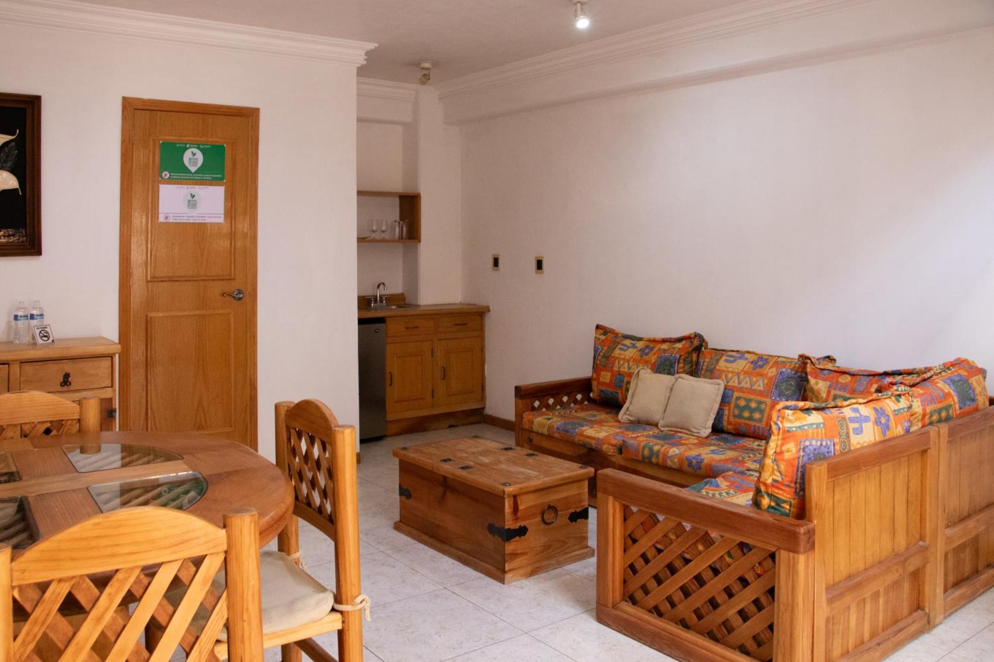Suites Sevilla Пуебла Екстериор снимка