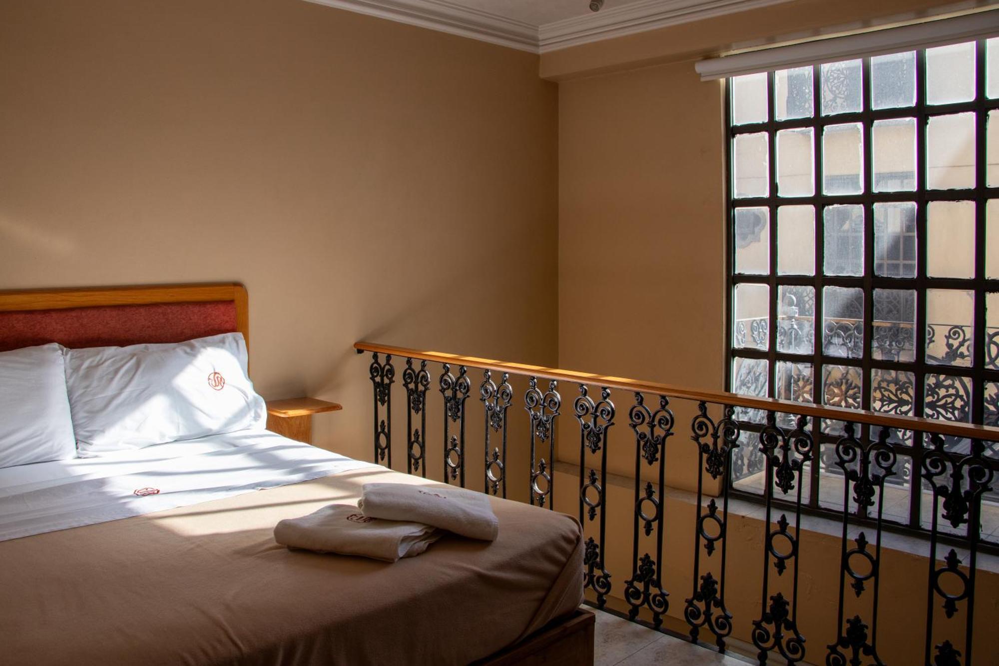 Suites Sevilla Пуебла Екстериор снимка